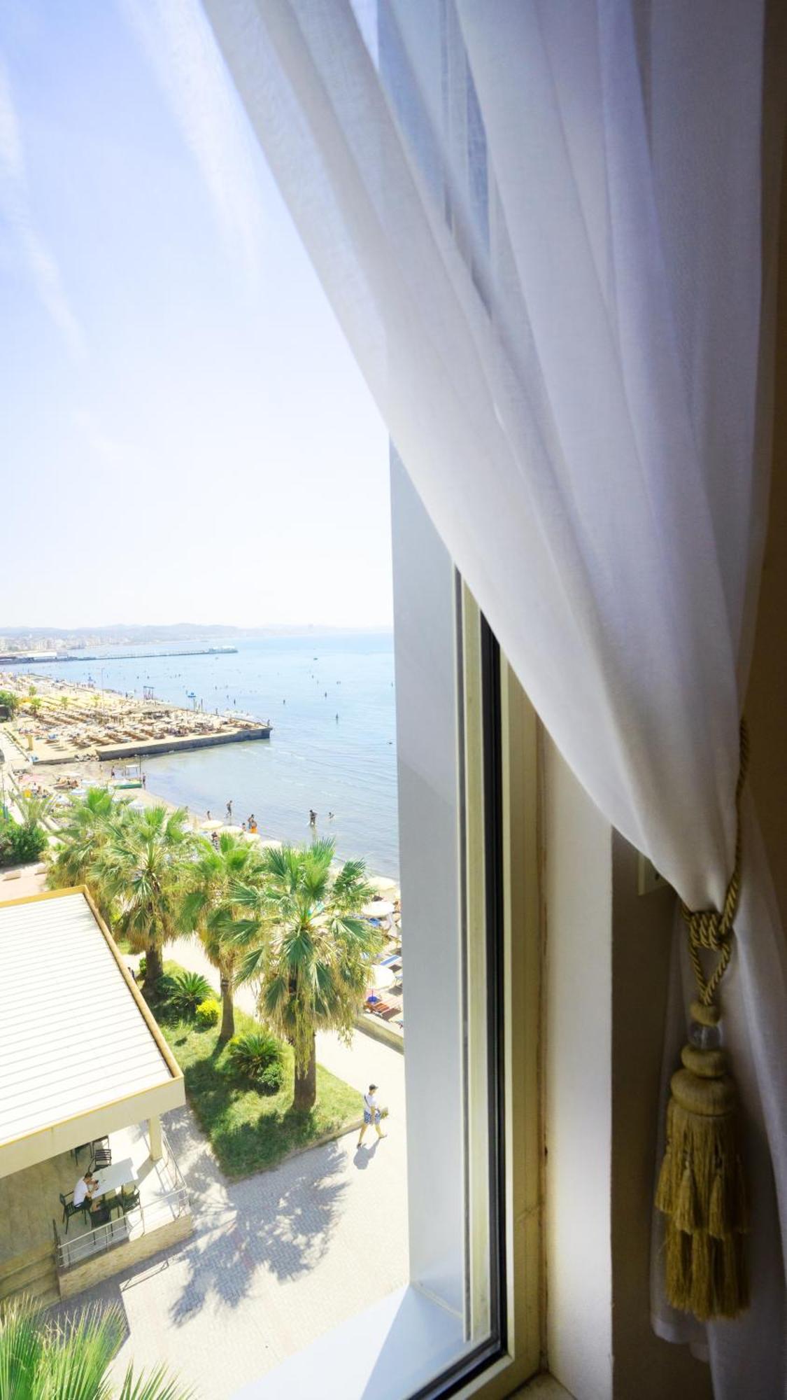 Sea View Apartement Durres Luaran gambar